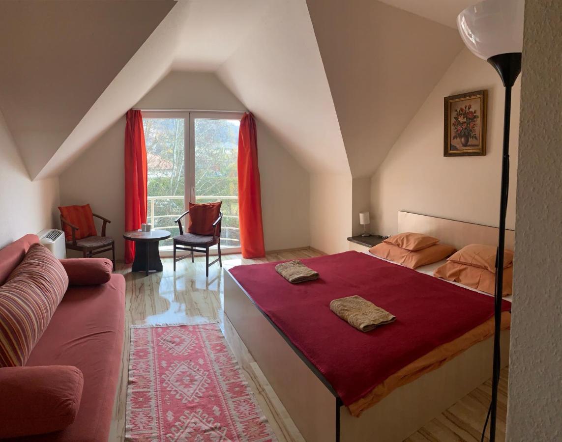 Tündérszikla Panzió Bed & Breakfast Pilisjaszfalu Dış mekan fotoğraf