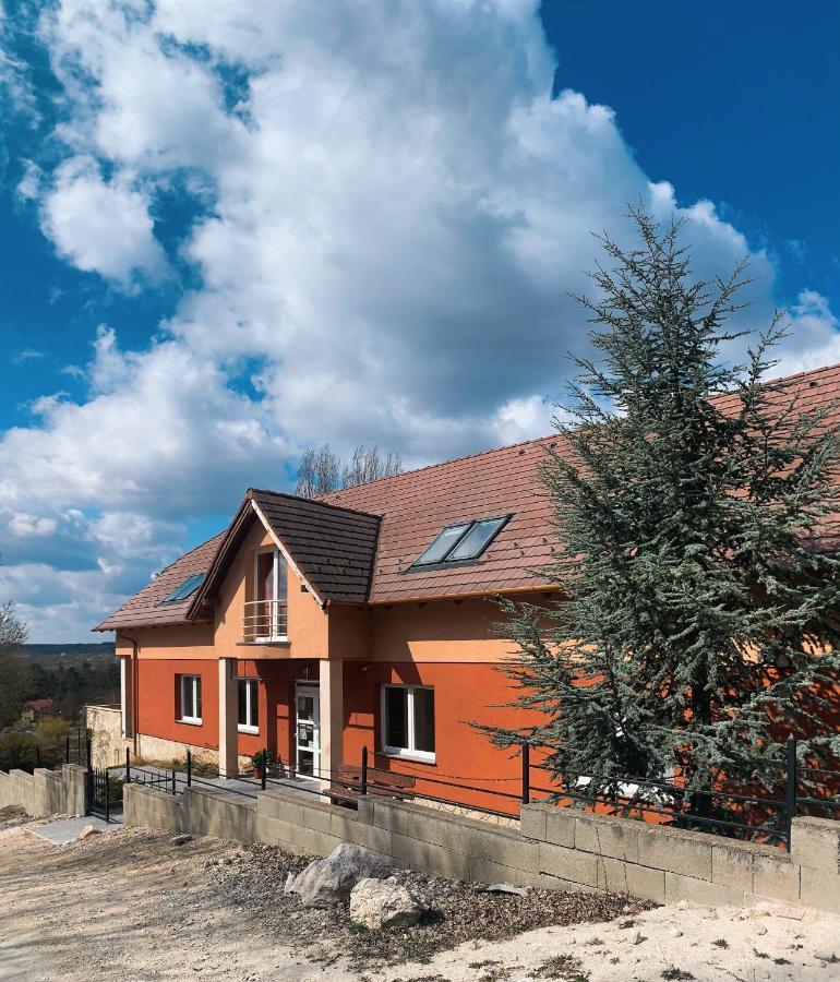 Tündérszikla Panzió Bed & Breakfast Pilisjaszfalu Dış mekan fotoğraf